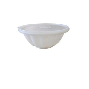 Vintage Tupperware
Jel-N-Serve‎ Jello Mold